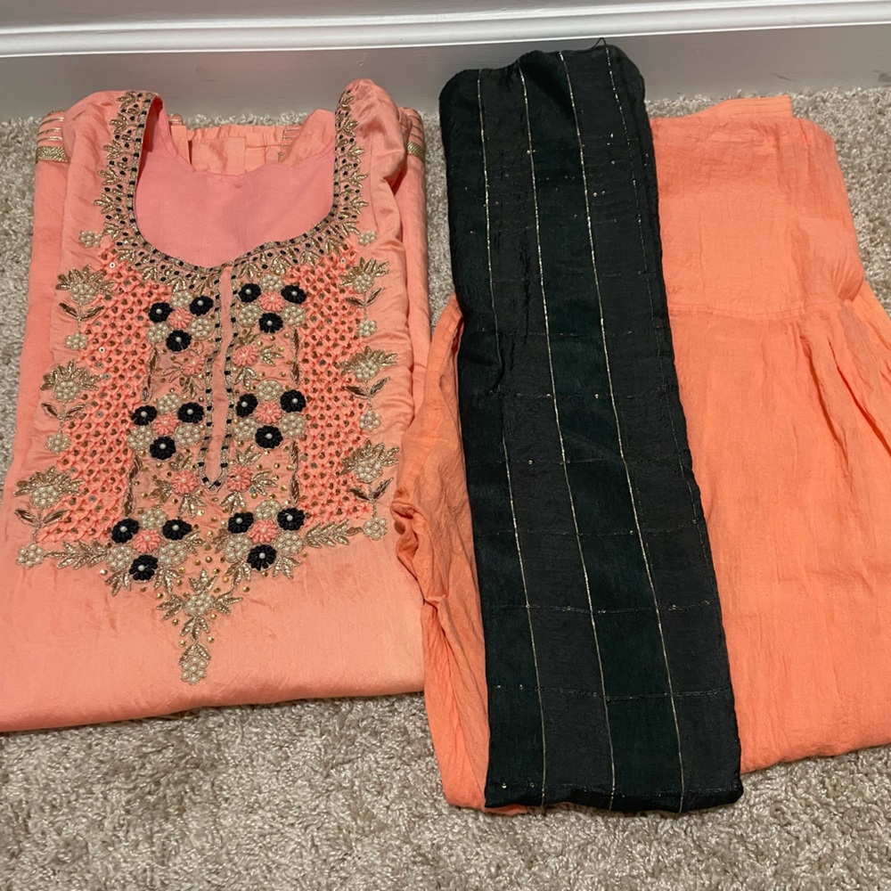 Indian ethnic wear Punjabi suit